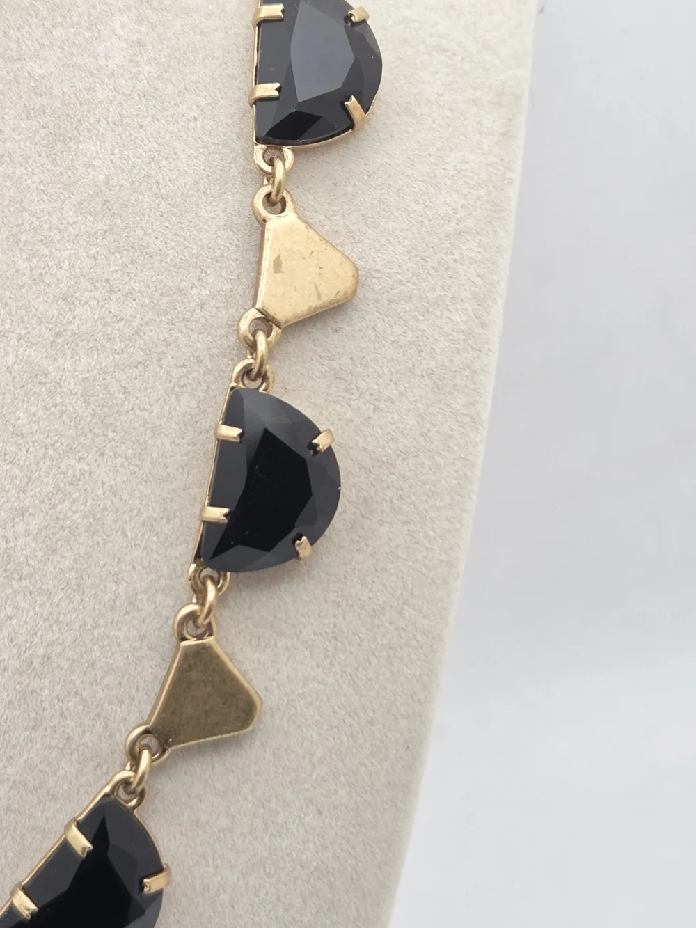 Madewell NWT Black Faceted Half-Moon Statement Necklace Gold Tone 19” - Picture 3 of 16